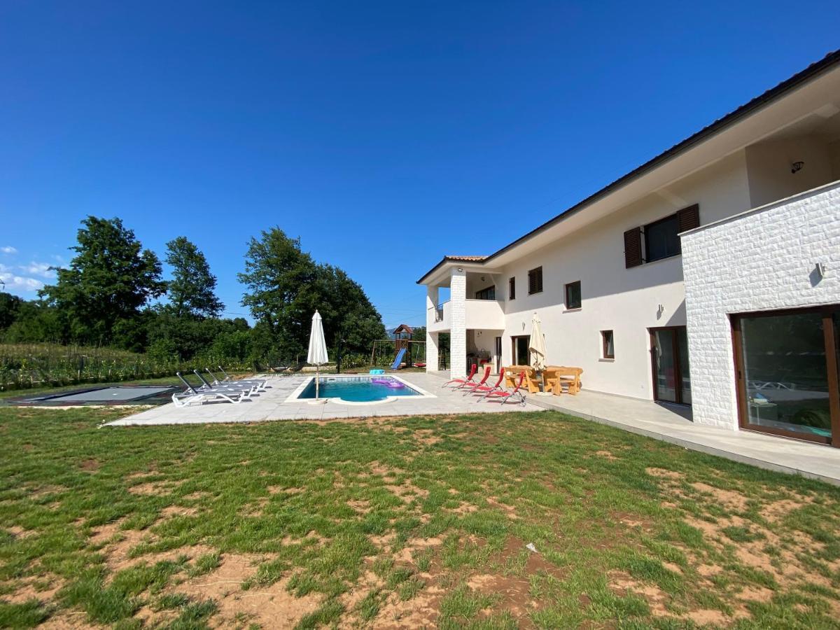Villa Fluggi Near Labin Santalezi Exteriör bild